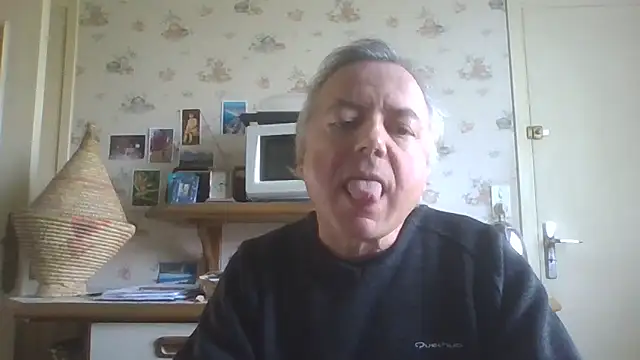 Snapshot of gegevincent chatting on April 21, 2026, 10:55 am gegevincent online show from April 21, 2026, 10:55 am