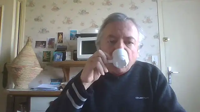 Snapshot of gegevincent chatting on April 9, 2026, 10:32 am gegevincent online show from April 9, 2026, 10:32 am
