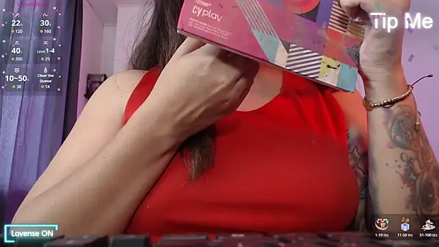 Abbyjoness21 online show from December 2, 2025, 6:20 pm