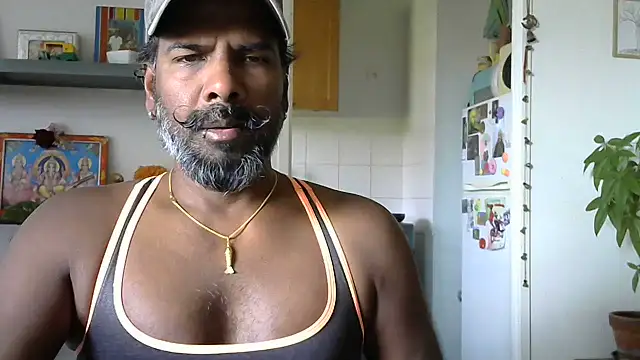 frenchblackc31 online show from June 7, 2026, 10:42 am