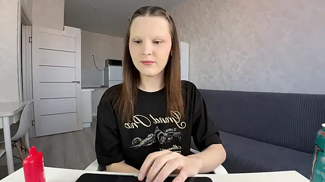 Snapshot of vertul1ana chatting on July 13, 2026, 2:05 pm vertul1ana online show from July 13, 2026, 2:05 pm