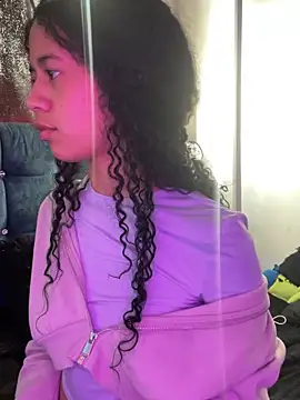 jadee8 online show from March 27, 2026, 8:43 pm