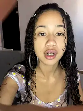 Snapshot of jadee8 chatting on November 21, 2025, 2:27 pm jadee8 online show from November 21, 2025, 2:27 pm