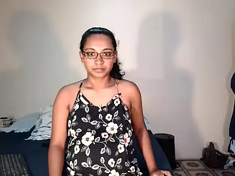 indiansweetflava online show from February 5, 2026, 5:14 am