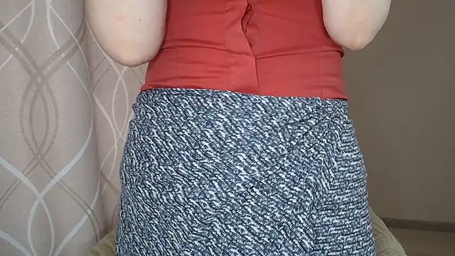 miss  Sophie online show from April 19, 2026, 11:00 am