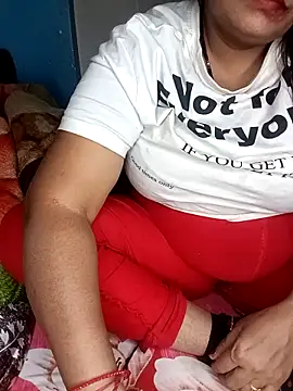 Snapshot of Heart-Kavya chatting on December 14, 2025, 5:18 pm Heart-Kavya online show from December 14, 2025, 5:18 pm