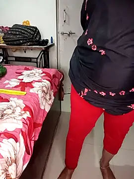 Snapshot of Heart-Kavya chatting on December 15, 2025, 12:11 pm Heart-Kavya online show from December 15, 2025, 12:11 pm