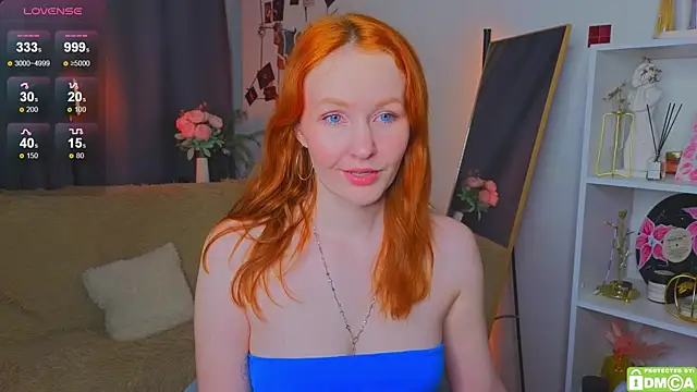 Snapshot of JoyceJones chatting on November 26, 2025, 8:42 pm JoyceJones online show from November 26, 2025, 8:42 pm