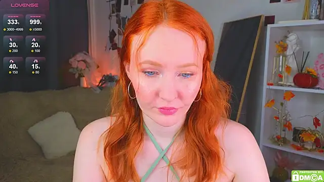 Snapshot of JoyceJones chatting on November 4, 2025, 8:01 pm JoyceJones online show from November 4, 2025, 8:01 pm