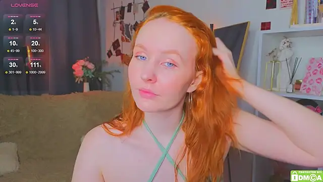 Snapshot of JoyceJones chatting on November 27, 2025, 9:26 pm JoyceJones online show from November 27, 2025, 9:26 pm