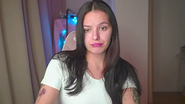 EwelynScott online show from November 2, 2025, 6:57 pm