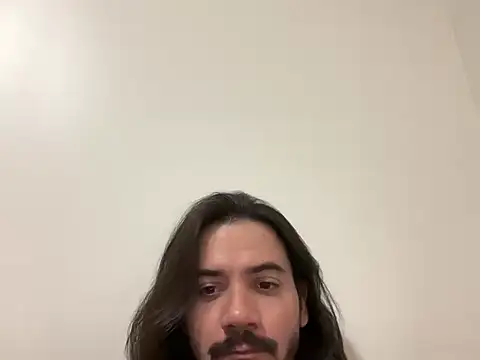 Snapshot of Ussoff chatting on November 18, 2025, 5:55 am Ussoff online show from November 18, 2025, 5:55 am