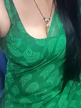 Snapshot of Anuforyou19 chatting on October 25, 2025, 5:24 pm Anuforyou19 online show from October 25, 2025, 5:24 pm