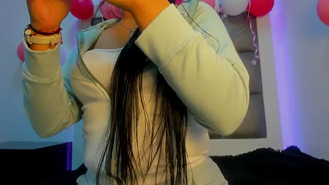 Snapshot of Mia_lopez__ chatting on November 7, 2025, 12:31 pm Mia lopez online show from November 7, 2025, 12:31 pm