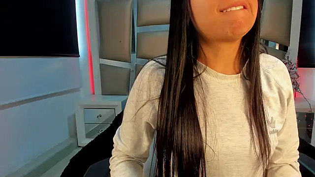 Snapshot of Mia_lopez__ chatting on December 15, 2025, 1:50 pm Mia lopez online show from December 15, 2025, 1:50 pm