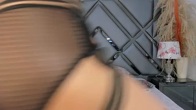 Snapshot of Milan_LewisS chatting on November 7, 2025, 11:48 am Milan LewisS online show from November 7, 2025, 11:48 am