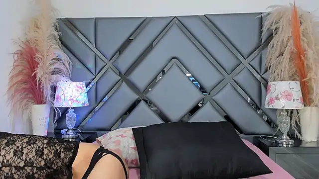 Snapshot of Milan_LewisS chatting on November 8, 2025, 12:09 pm Milan LewisS online show from November 8, 2025, 12:09 pm