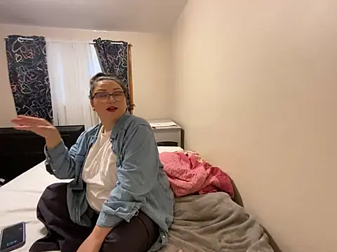 Snapshot of GirlSquirt chatting on November 20, 2025, 9:04 pm GirlSquirt online show from November 20, 2025, 9:04 pm