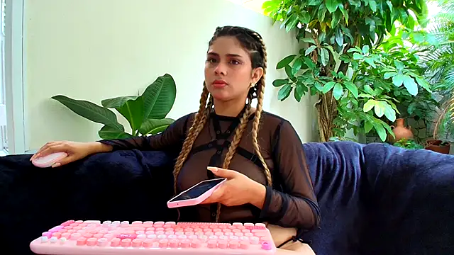 sharon greey online show from October 26, 2025, 1:22 pm