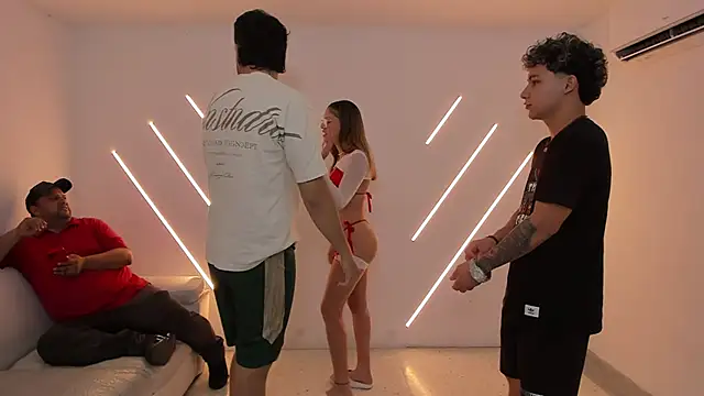 Snapshot of brutal_sex_room2k chatting on October 25, 2025, 12:39 pm brutal sex room2k online show from October 25, 2025, 12:39 pm