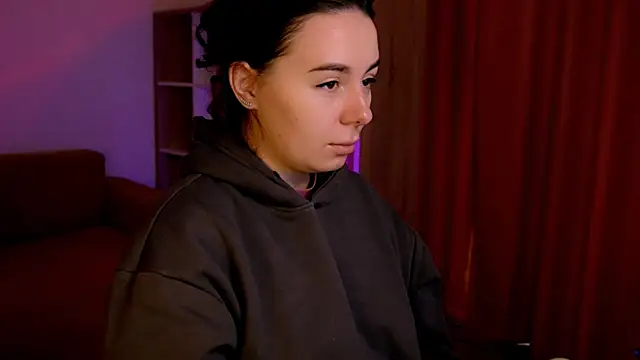 Snapshot of Di_na_Bell chatting on October 23, 2025, 5:50 am Di na Bell online show from October 23, 2025, 5:50 am