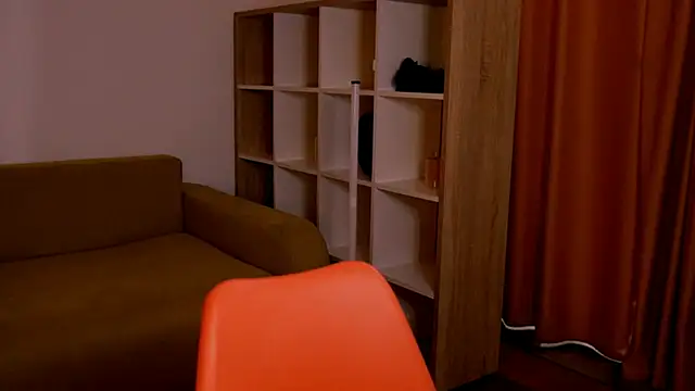 Snapshot of Di_na_Bell chatting on November 12, 2025, 7:34 am Di na Bell online show from November 12, 2025, 7:34 am