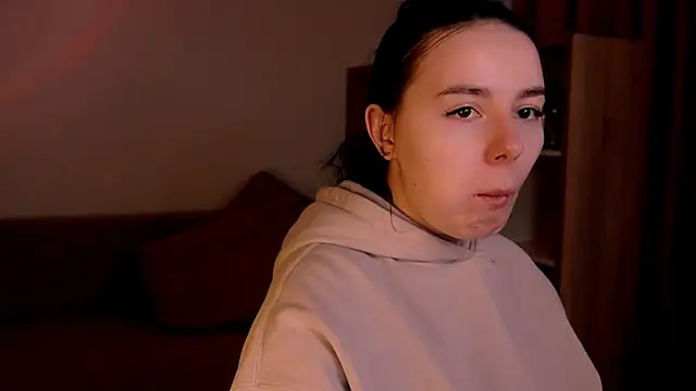 Snapshot of Di_na_Bell chatting on November 27, 2025, 6:36 am Di na Bell online show from November 27, 2025, 6:36 am