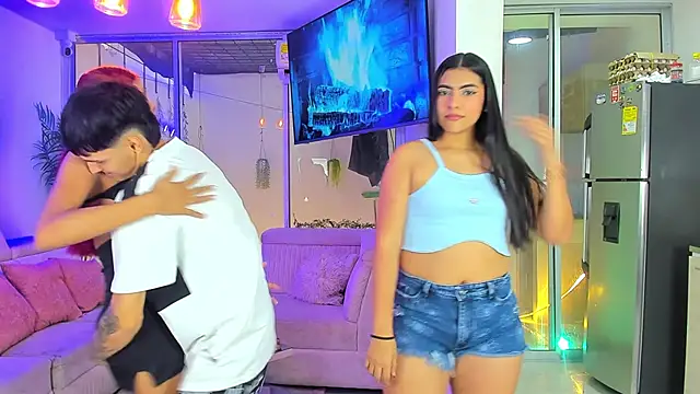 stangirls  online show from April 14, 2026, 9:42 pm