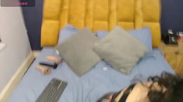 KendraaSimons online show from April 9, 2026, 8:37 pm