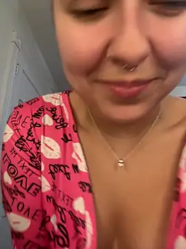 babykalirose online show from March 31, 2026, 8:44 pm