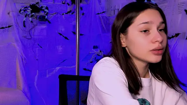 Snapshot of KimClarks_ chatting on October 17, 2025, 8:39 am KimClarks  online show from October 17, 2025, 8:39 am