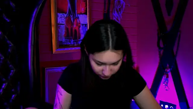 Snapshot of KimClarks_ chatting on December 4, 2025, 9:30 am KimClarks online show from December 4, 2025, 9:30 am