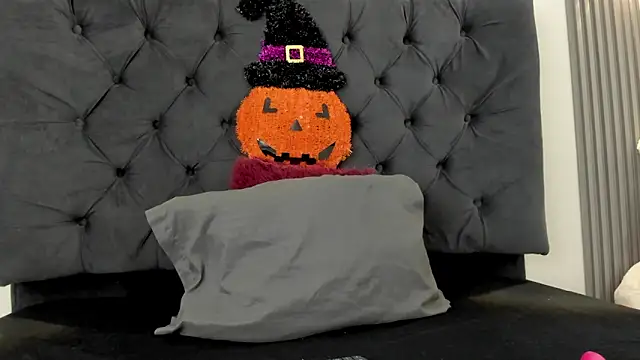 Snapshot of Sofia_Seduccion chatting on October 23, 2025, 12:04 pm Sofia Seduccion online show from October 23, 2025, 12:04 pm