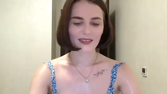 Snapshot of Silviaa_a chatting on June 27, 2026, 8:04 pm Silviaa a online show from June 27, 2026, 8:04 pm