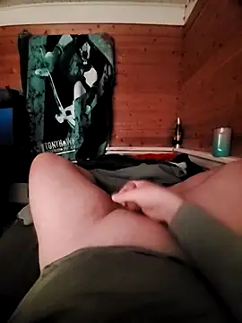 Snapshot of TheSexyCaveman chatting on April 29, 2026, 5:33 am TheSexyCaveman online show from April 29, 2026, 5:33 am