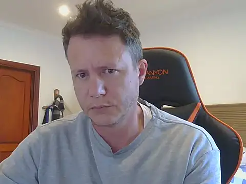 TroyDieselXXX online show from November 5, 2025, 4:15 am