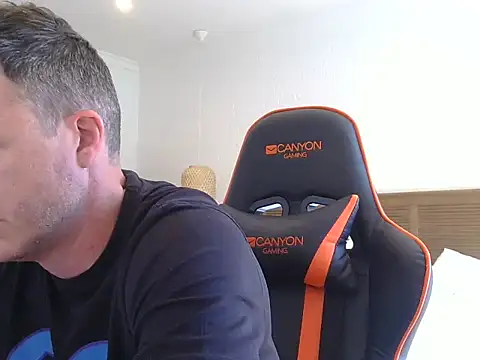 TroyDieselXXX online show from April 4, 2026, 8:32 am