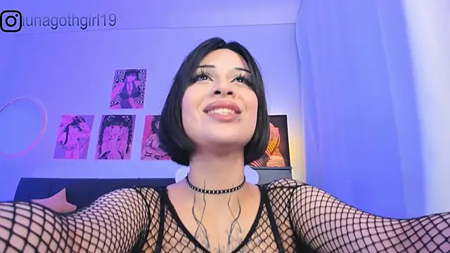 Snapshot of IamLuna2006 chatting on October 27, 2025, 2:23 am IamLuna2006 online show from October 27, 2025, 2:23 am