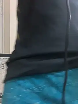 zack6x online show from September 22, 2025, 5:52 pm