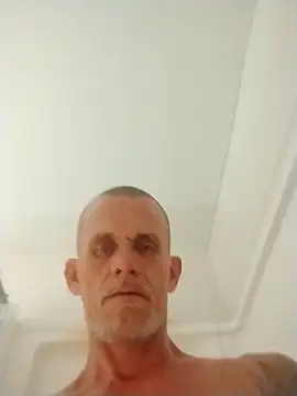 helldonk online show from February 15, 2026, 4:46 am