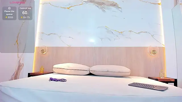 Snapshot of susan_elliot chatting on November 24, 2025, 11:32 am susan elliot online show from November 24, 2025, 11:32 am