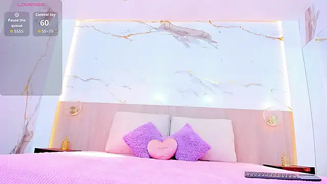 Snapshot of susan_elliot chatting on November 29, 2025, 11:43 am susan elliot online show from November 29, 2025, 11:43 am