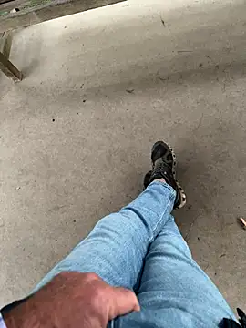 Snapshot of cyclone1212 chatting on November 30, 2025, 12:06 pm cyclone1212 online show from November 30, 2025, 12:06 pm