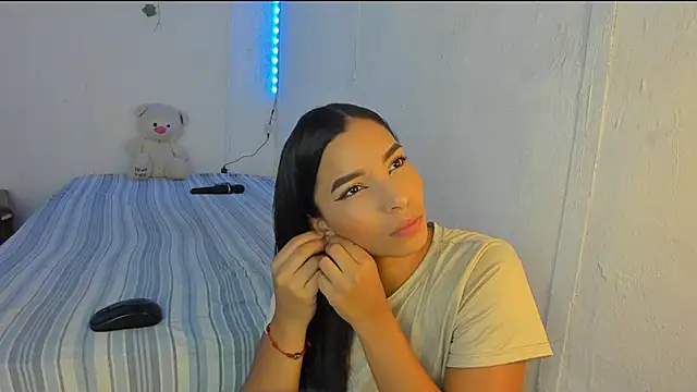 PureFire20 online show from November 20, 2025, 3:23 pm