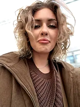 Snapshot of KellyKeler chatting on October 29, 2025, 12:26 pm KellyKeler online show from October 29, 2025, 12:26 pm