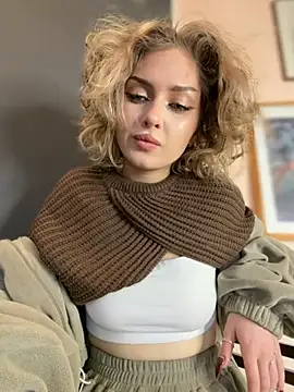 Snapshot of KellyKeler chatting on October 13, 2025, 1:23 pm KellyKeler online show from October 13, 2025, 1:23 pm