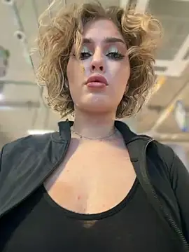 Snapshot of KellyKeler chatting on November 27, 2025, 12:16 pm KellyKeler online show from November 27, 2025, 12:16 pm