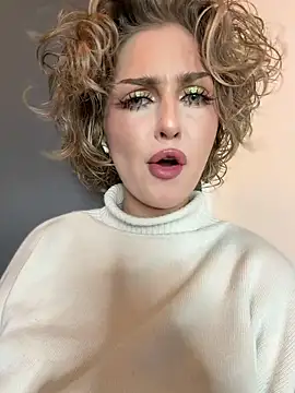 Snapshot of KellyKeler chatting on November 13, 2025, 1:15 pm KellyKeler online show from November 13, 2025, 1:15 pm