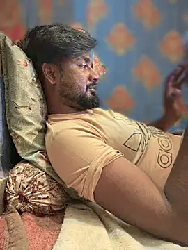 Snapshot of Munny6677 chatting on October 21, 2025, 6:51 pm Munny6677 online show from October 21, 2025, 6:51 pm