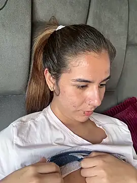 AllieYourGirl online show from December 13, 2025, 8:04 pm